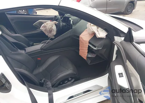 2024 Chevrolet Corvette Stingray Rwd 2Lt from USA, damaged, VIN 1G1YB2D48R5130834